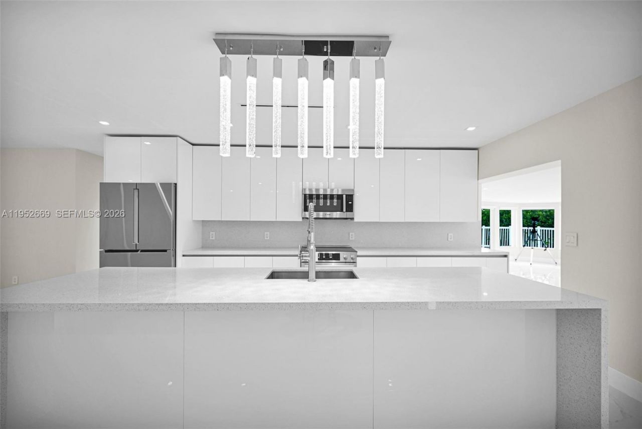 1250 NE 82nd St, Miami, FL 33138 Photo