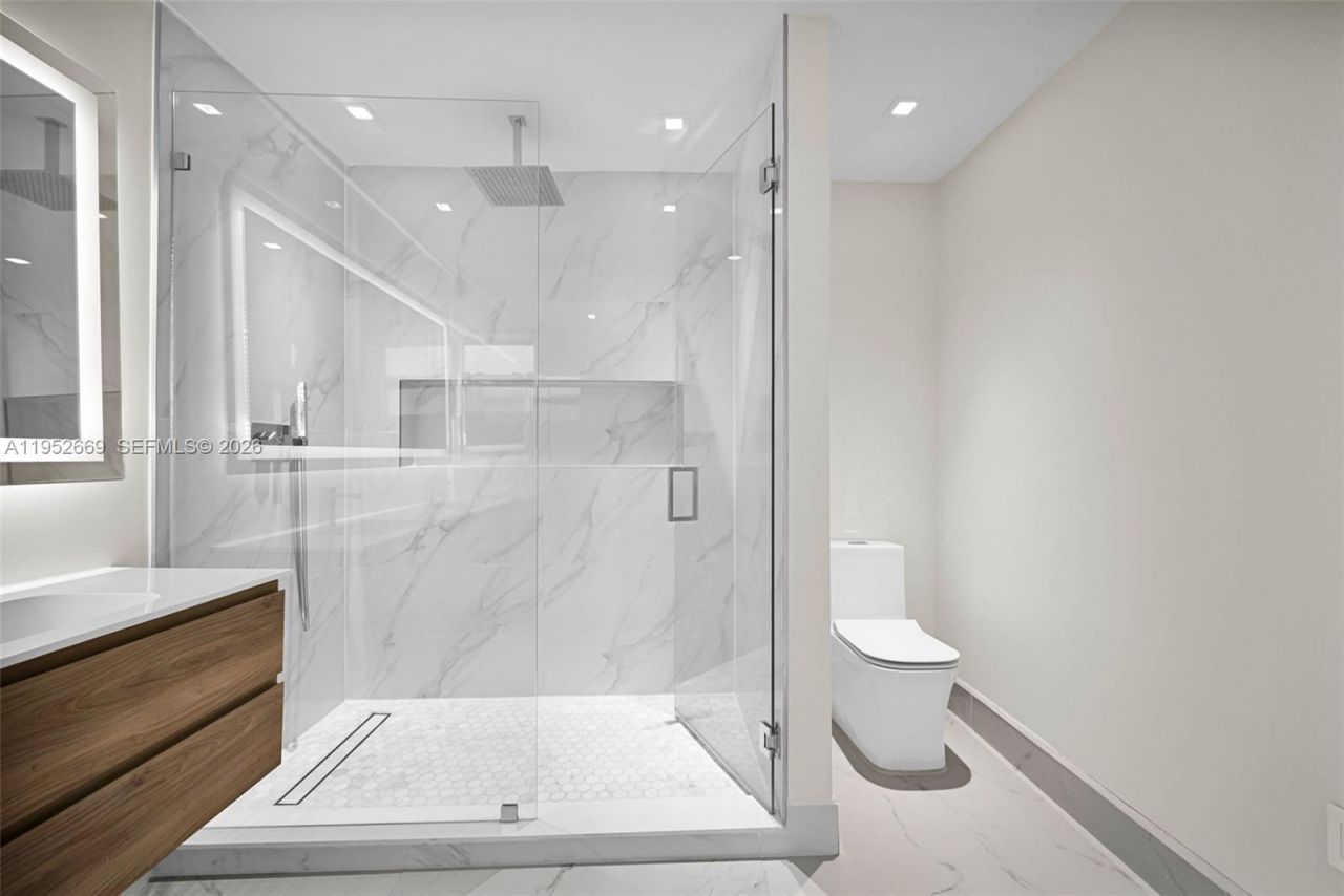 1250 NE 82nd St, Miami, FL 33138 Photo