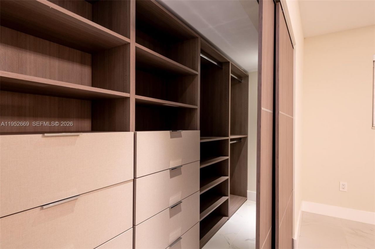 1250 NE 82nd St, Miami, FL 33138 Photo