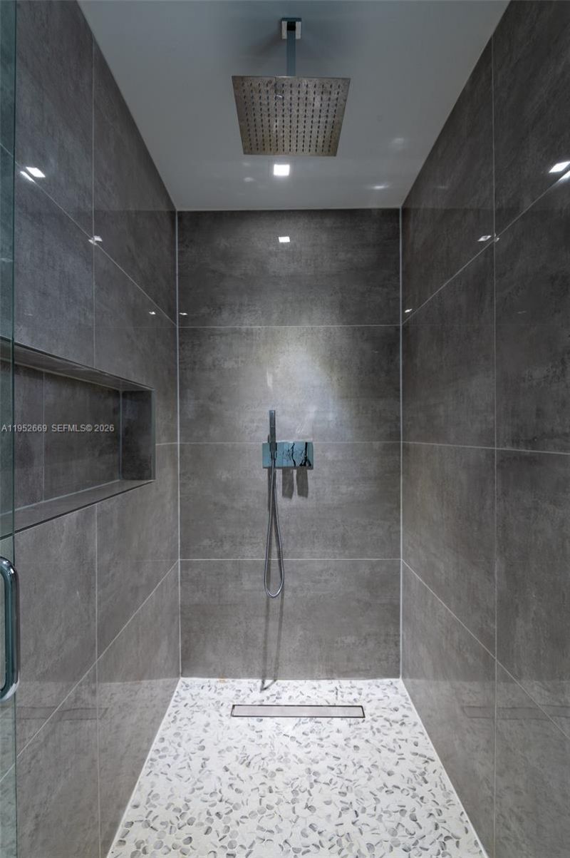 1250 NE 82nd St, Miami, FL 33138 Photo