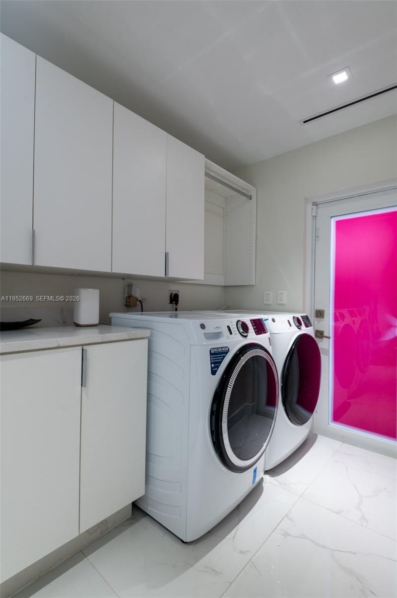 1250 NE 82nd St, Miami, FL 33138 Photo