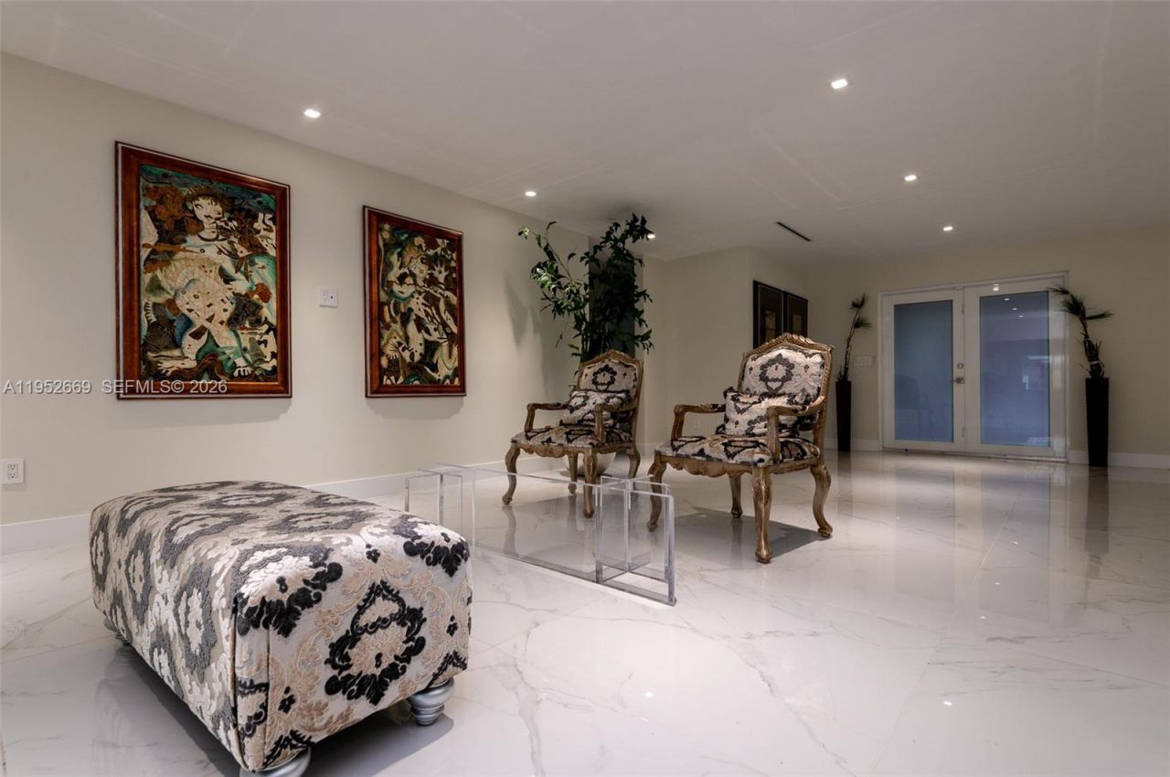 1250 NE 82nd St, Miami, FL 33138 Photo