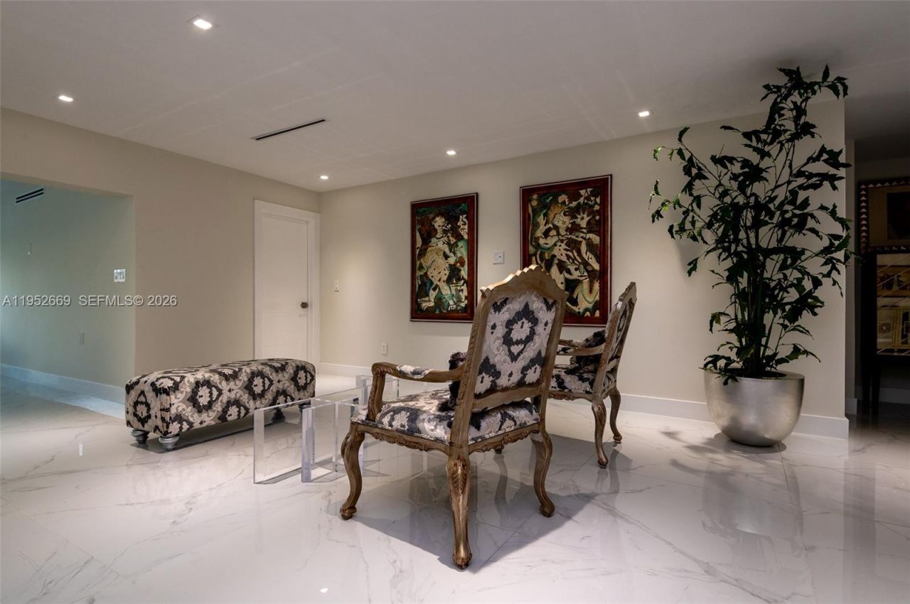 1250 NE 82nd St, Miami, FL 33138 Photo