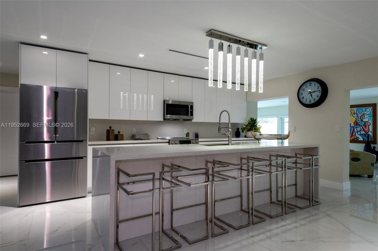 1250 NE 82nd St, Miami, FL 33138 Photo