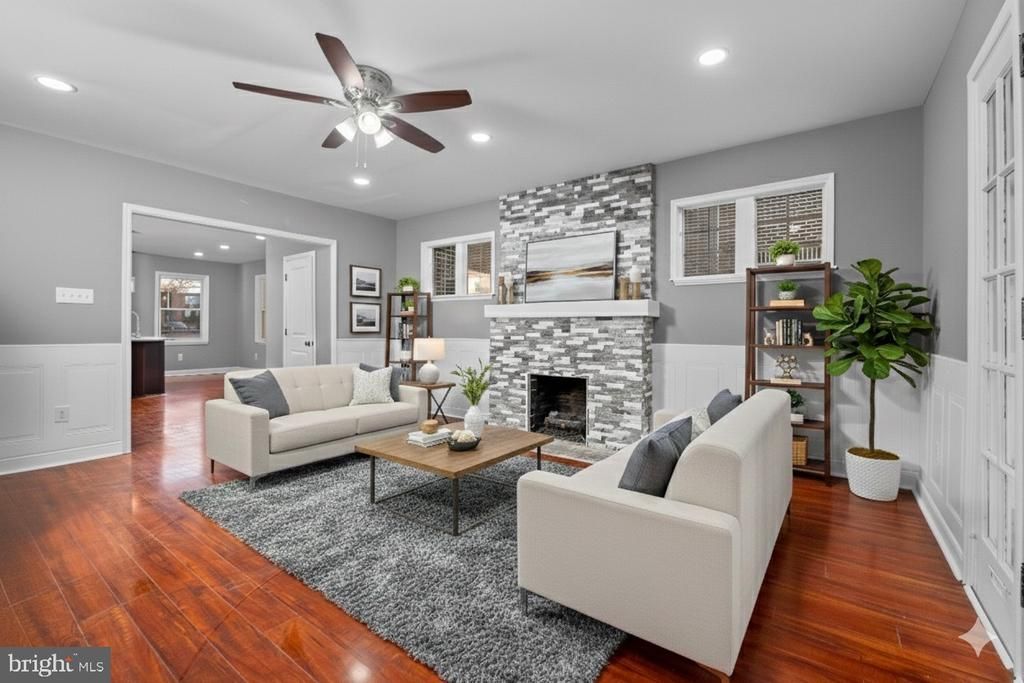558 E Locust Avenue, Philadelphia, PA 19144 Main Photo
