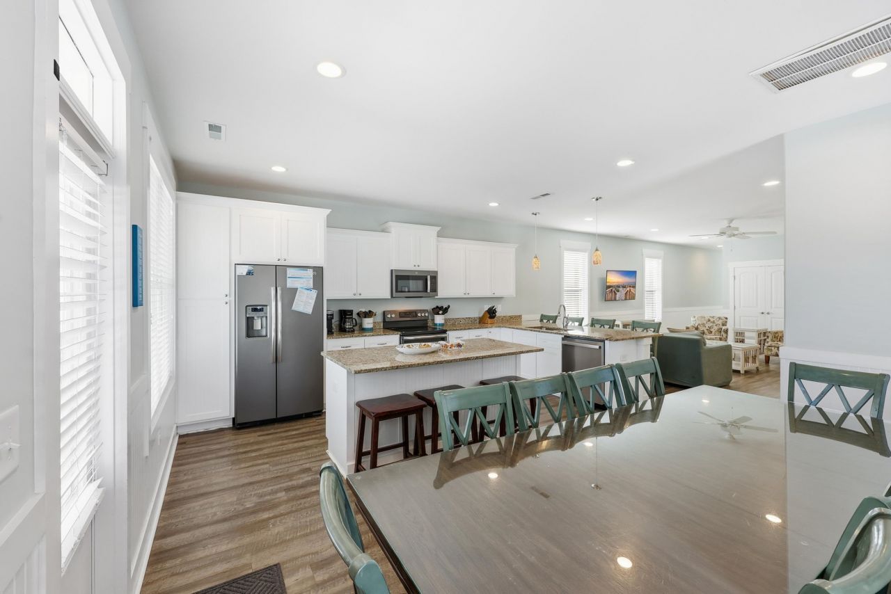 112 B 11th Ave. S Photo 10