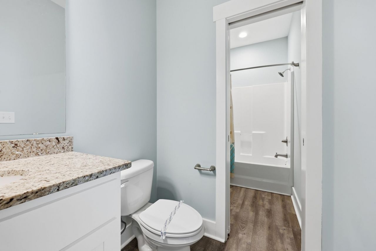 112 B 11th Ave. S Photo 19