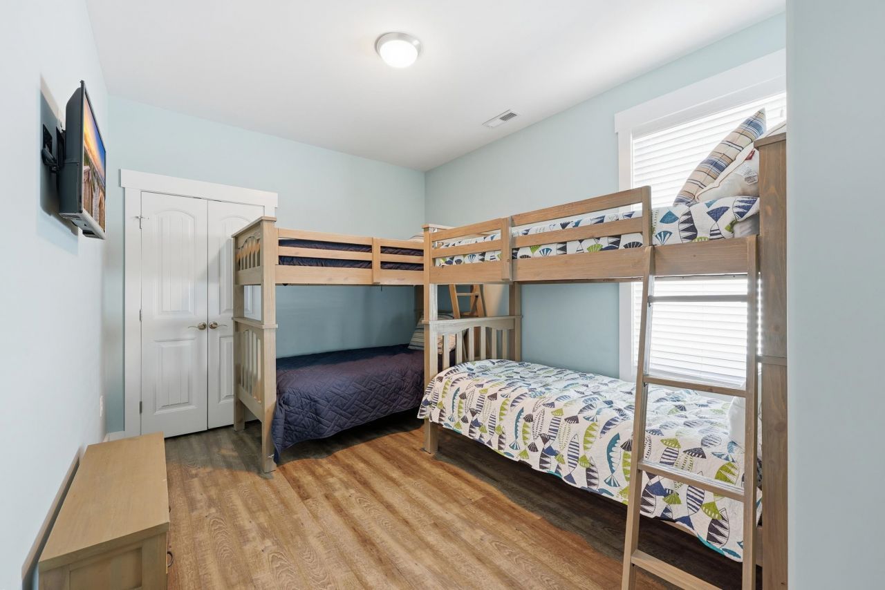 112 B 11th Ave. S Photo 29