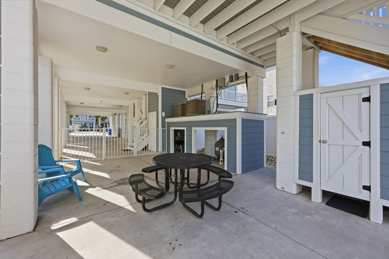 112 B 11th Ave. S Photo 6