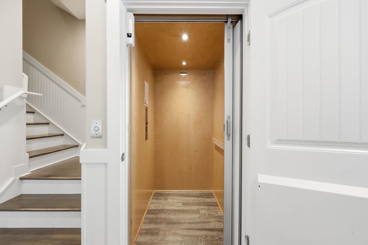 112 B 11th Ave. S Photo 7