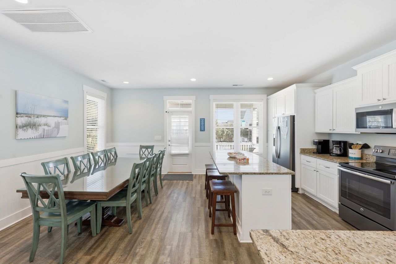 112 B 11th Ave. S Photo 9