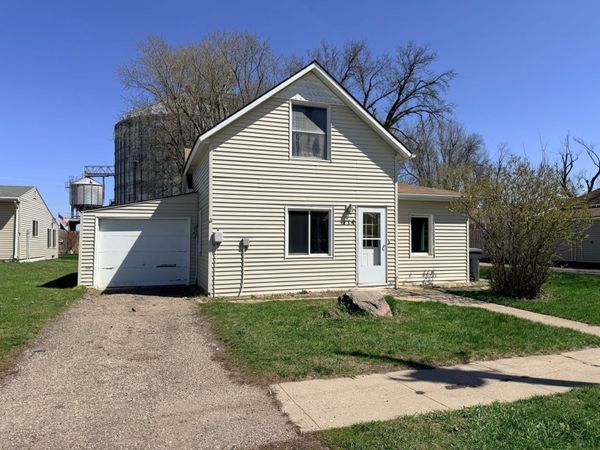 114 S Thompson Avenue, Rushmore, MN 56168