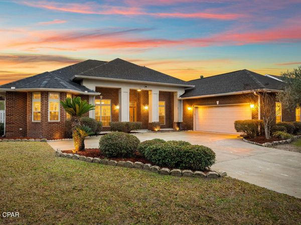 140 Cottonwood Circle, Lynn Haven, FL 32444