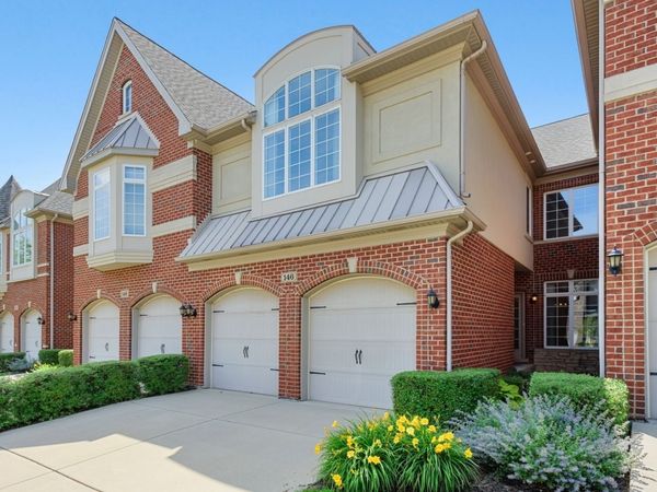 146 Paxton Road, Bloomingdale, IL 60108