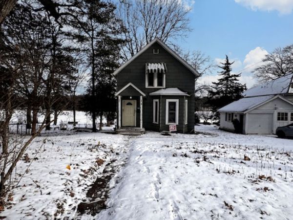 551 N 1st Street, Geneva, IL 60134