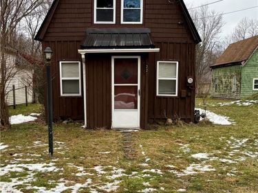 22 Olive Avenue, Lakewood, NY 14750