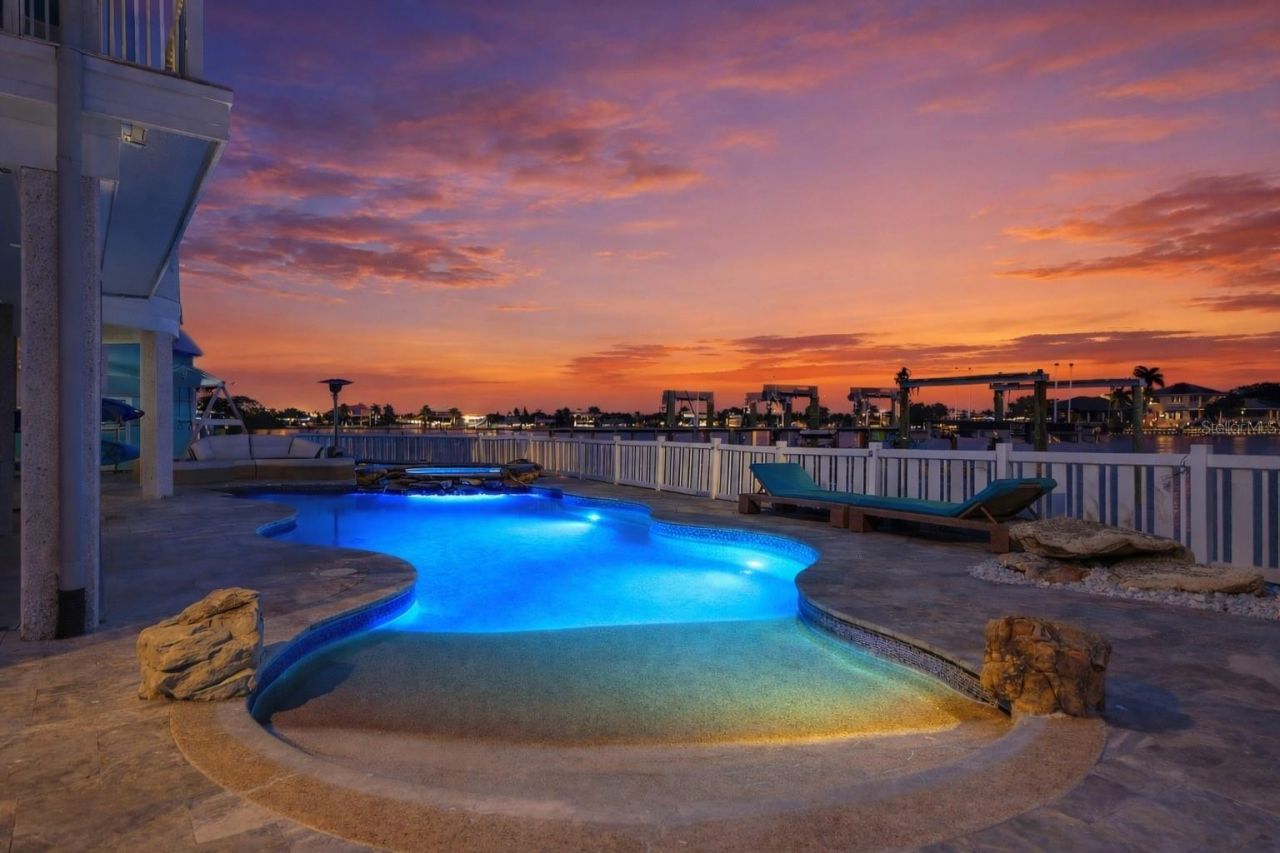 391 12th Avenue, Indian Rocks Beach, FL 33785 Photo