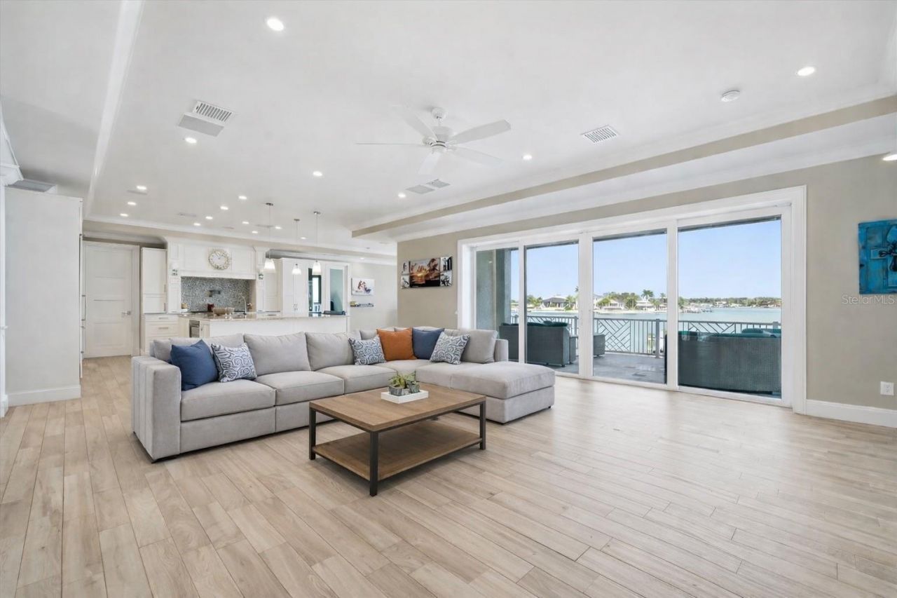 391 12th Avenue, Indian Rocks Beach, FL 33785 Photo