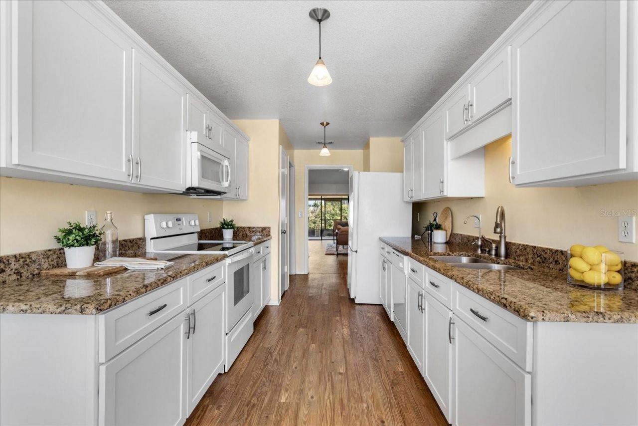 1018 Pond Apple Court, Oviedo, FL 32765 Photo
