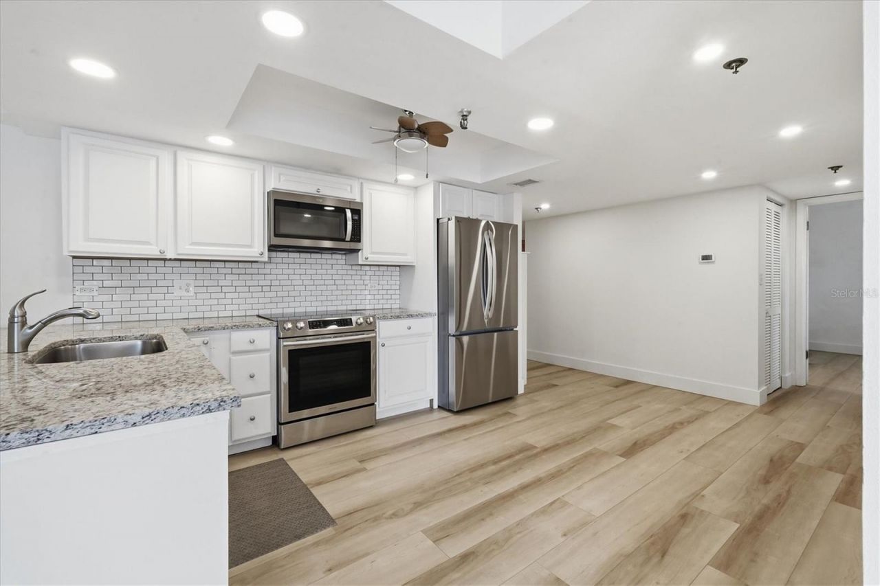 7430 Sunshine Skyway Lane S, Unit 201A, Saint Petersburg, FL 33711 Photo