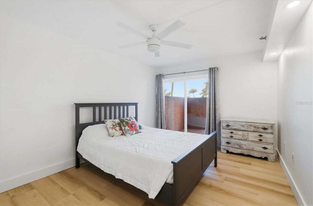 7430 Sunshine Skyway Lane S, Unit 201A, Saint Petersburg, FL 33711 Photo