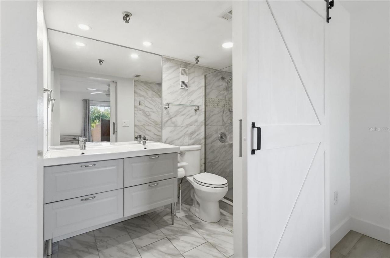 7430 Sunshine Skyway Lane S, Unit 201A, Saint Petersburg, FL 33711 Photo