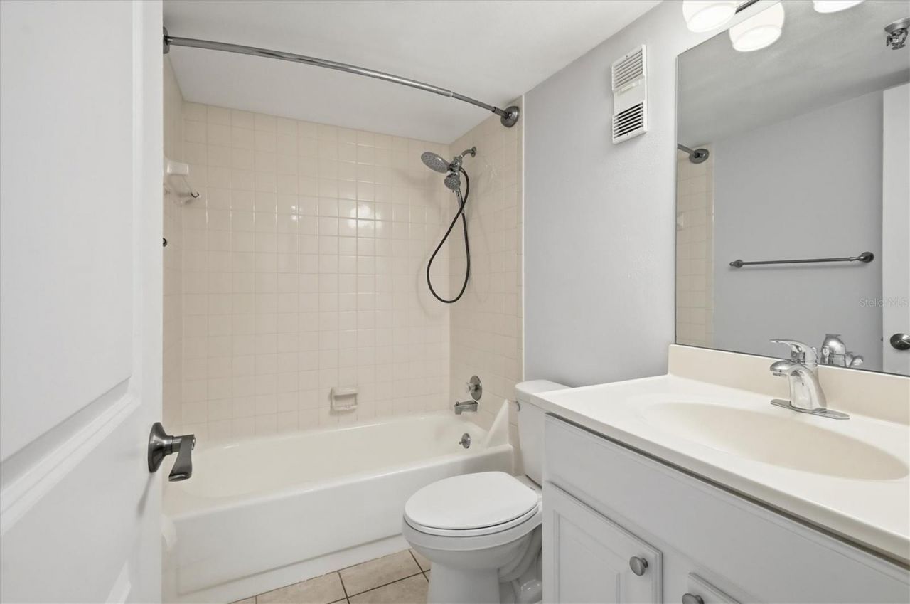 7430 Sunshine Skyway Lane S, Unit 201A, Saint Petersburg, FL 33711 Photo