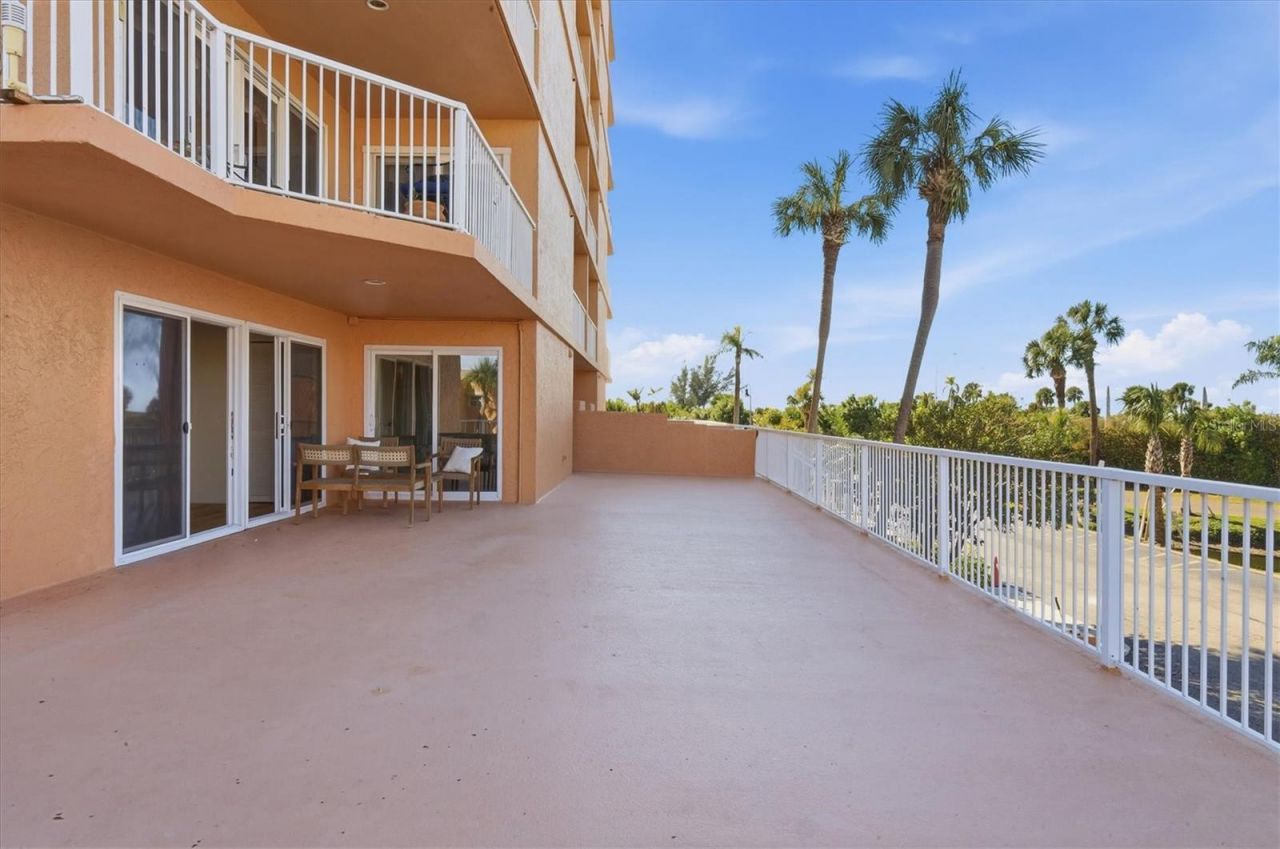 7430 Sunshine Skyway Lane S, Unit 201A, Saint Petersburg, FL 33711 Photo