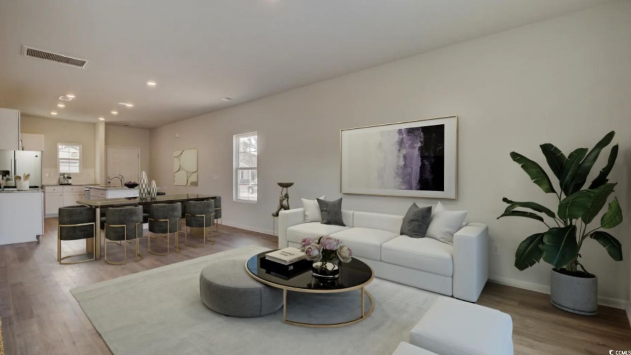 839 Western Rail Way Photo 4