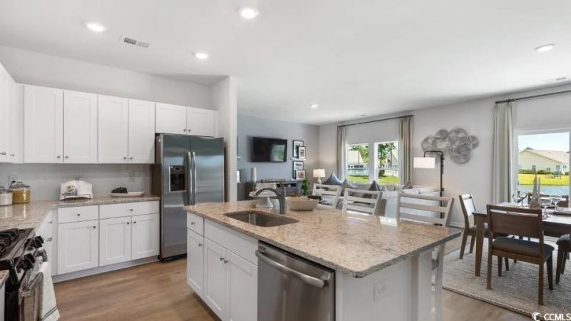 831 Western Rail Way Photo 10