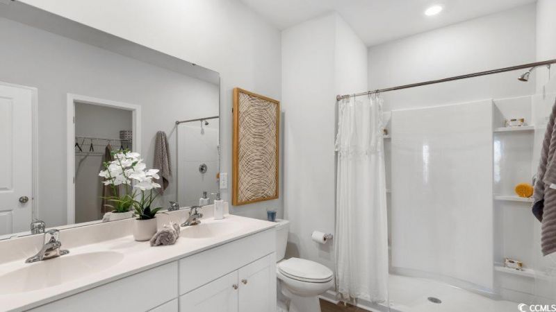 831 Western Rail Way Photo 13