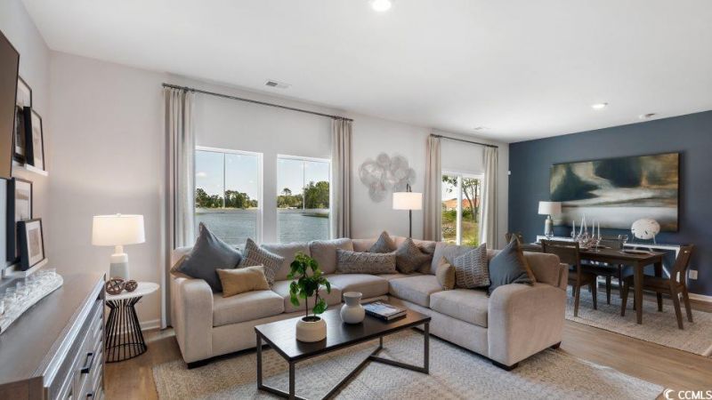 831 Western Rail Way Photo 7