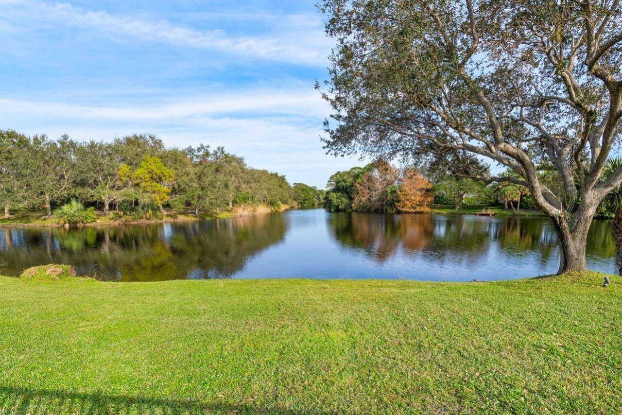 5603 Whirlaway Road, Palm Beach Gardens, FL 33418 Photo