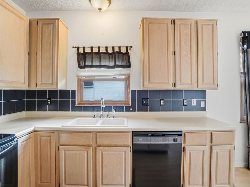 3045 Bohlen Drive, Hilliard, OH 43026 Photo 11