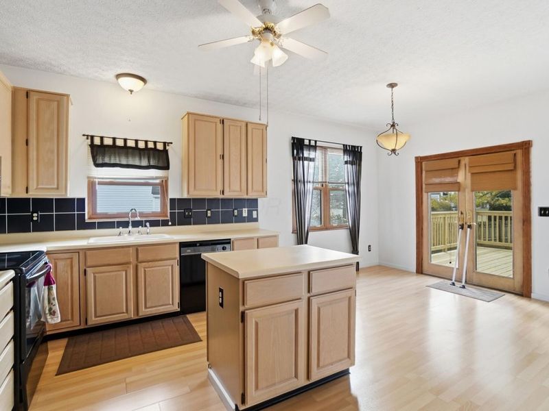 3045 Bohlen Drive, Hilliard, OH 43026 Photo 9