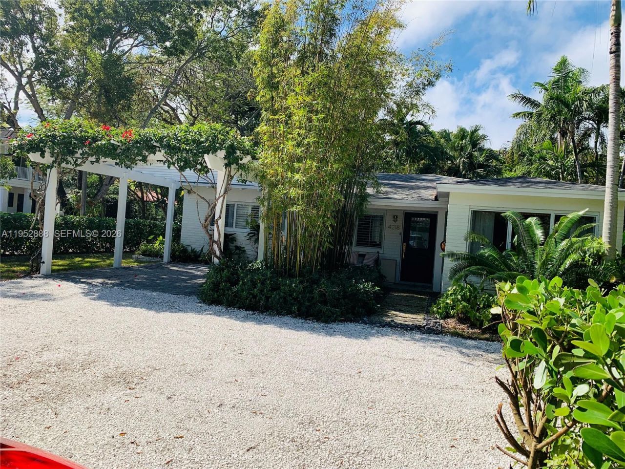 4218 Braganza Ave, Unit 4218, Miami, FL 33133 Photo