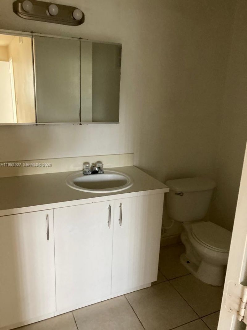 8705 NW 39th St , Sunrise, FL 33351 Photo