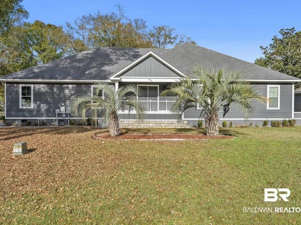 536 Wedgewood Drive, Gulf Shores, AL 36542