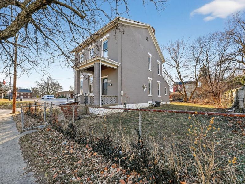 1435 Laidlaw Avenue, Cincinnati, OH 45237 Photo 1