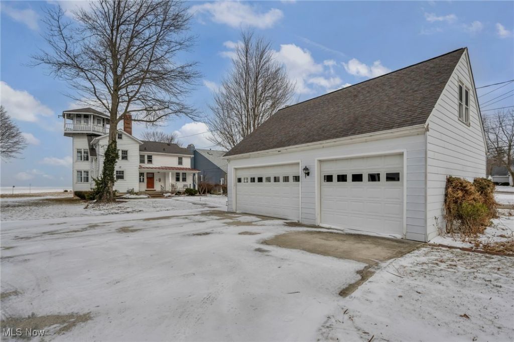 7399 Salida Road, Mentor on the Lake, OH 44060 Main Photo