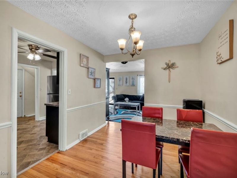 217 Tyler Avenue, Cuyahoga Falls, OH 44221 Photo 12