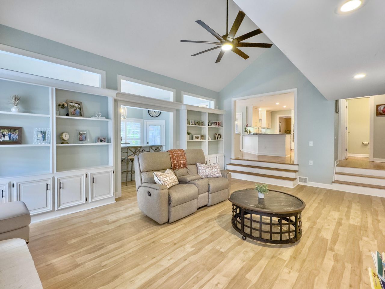 102 Castle Harbor Drive Photo 16