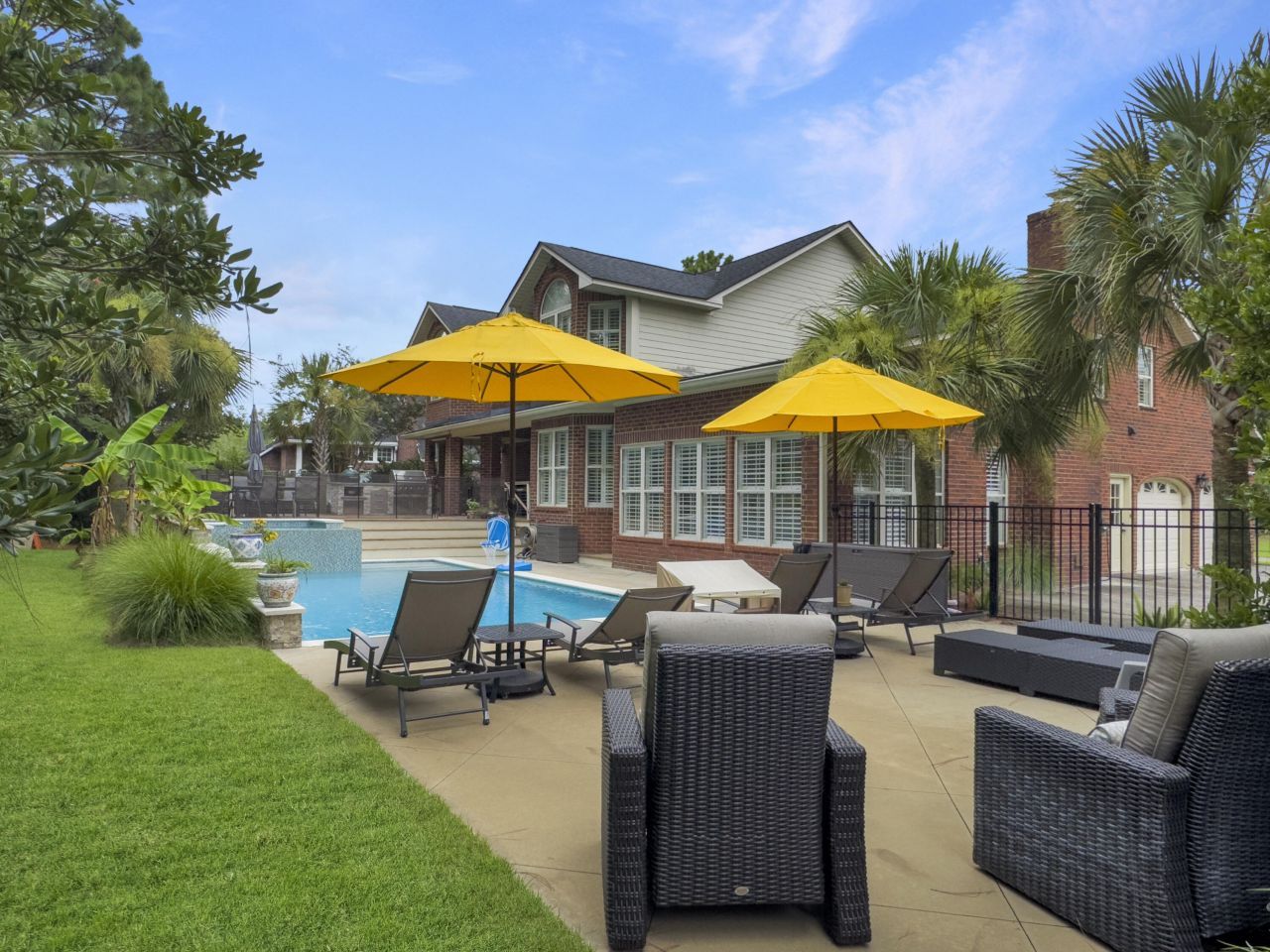 102 Castle Harbor Drive Photo 44