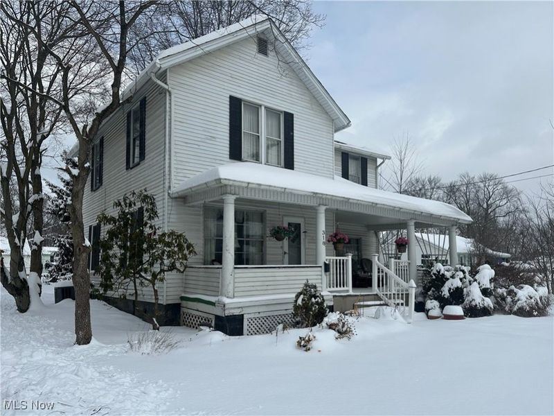 318 W 3rd Street, Niles, OH 44446 Photo 16