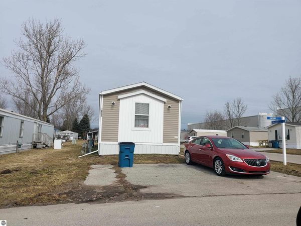 4096 Chicory Lane, Traverse City, MI 49685