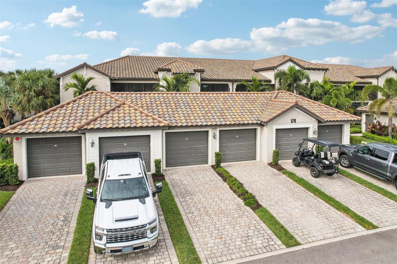 5710 Palmer Circle, Unit 104, Lakewood Ranch, FL 34211 Photo
