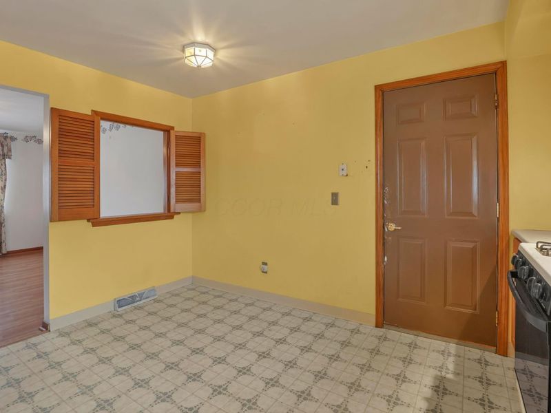 4589 Belfast Drive, Columbus, OH 43227 Photo 11