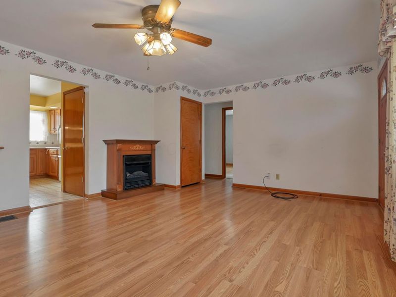 4589 Belfast Drive, Columbus, OH 43227 Photo 7