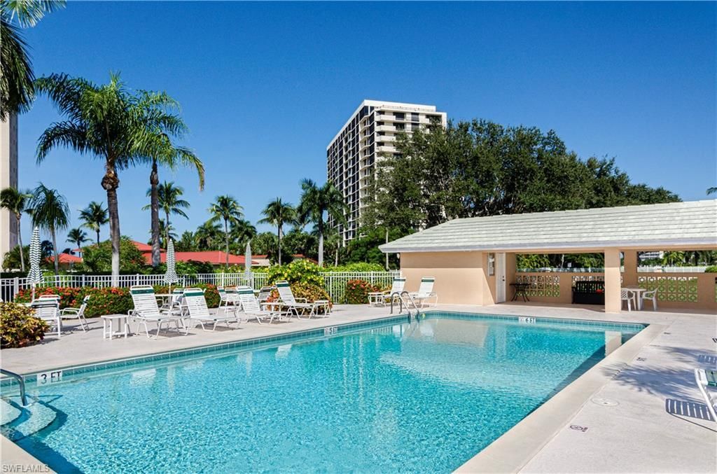 10682 Gulf Shore Dr, Unit C-204, Naples, FL 34108 Photo