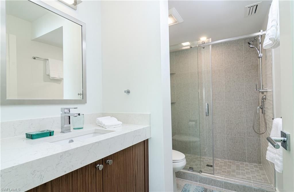 10682 Gulf Shore Dr, Unit C-204, Naples, FL 34108 Photo